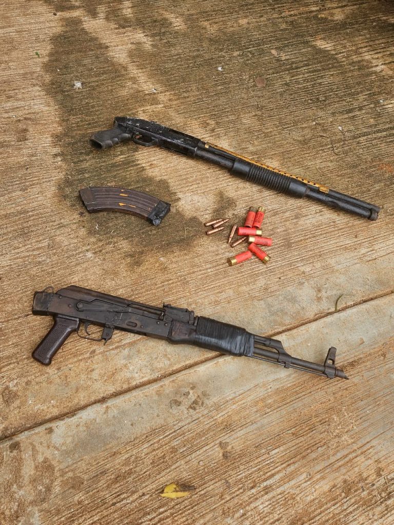 Police neutralize two suspected kidnappers, armed robbers in Anambra, recover AK-47 rifle, others