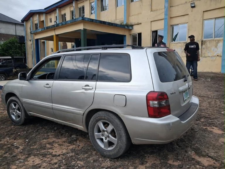 Anambra police recover alledged stolen Toyota Highlander traced to Calabar, arrest suspect